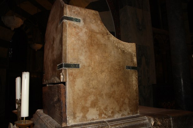 Nine Mens Morris on Charlemagnes Throne